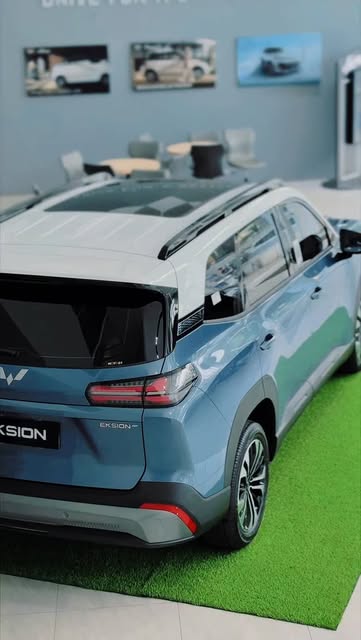 Wuling Eksion di showroom Makassar